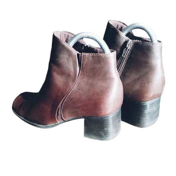 Covington Booties Women's 7M Chelsea Brown Leather Square Toe Zip Heel Y2K Retro - Picture 1 of 10